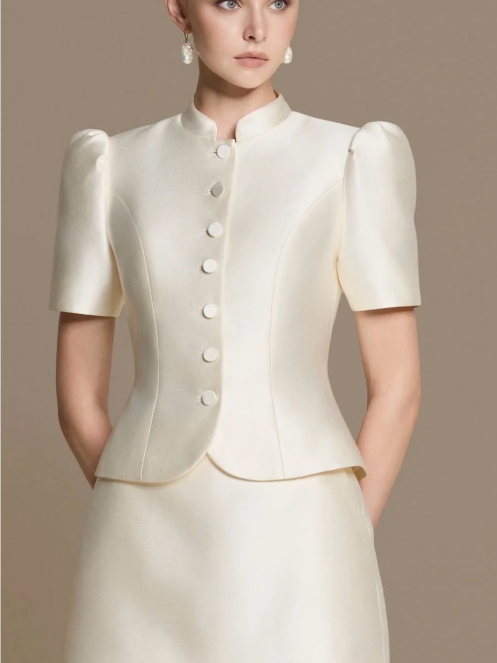 Cream Short-Sleeve Structured Peplum Jacket M ( US 4)